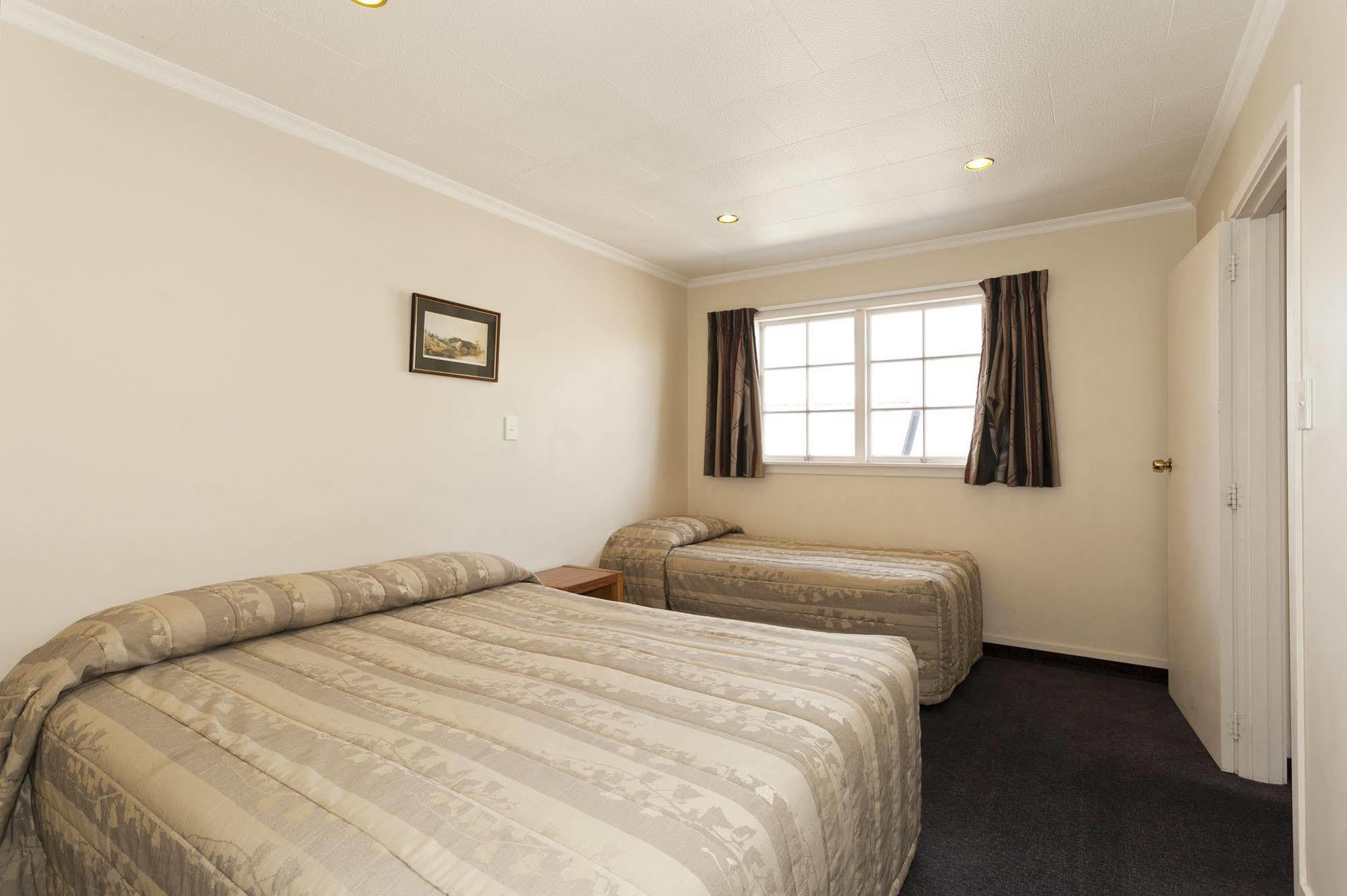 Colonial Inn Motel Christchurch Ngoại thất bức ảnh