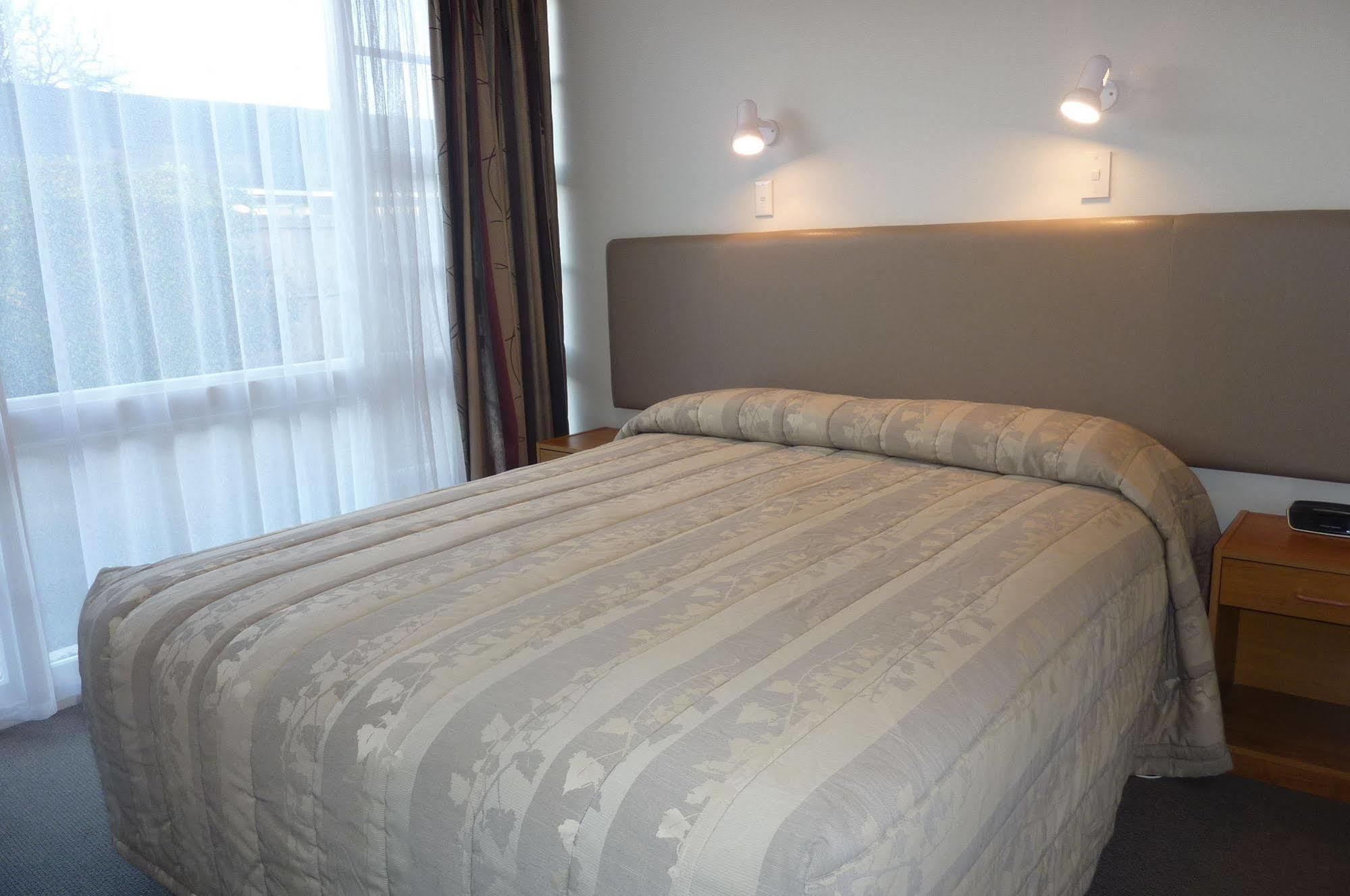 Colonial Inn Motel Christchurch Ngoại thất bức ảnh